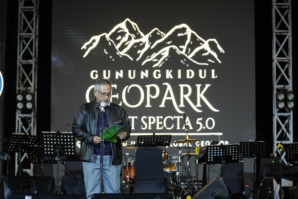 geopark night specta