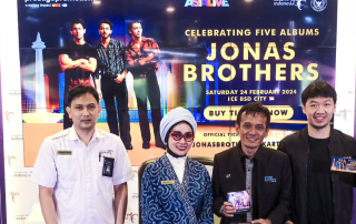 Kemenparekraf dukung celebrating five albums jonas brothers